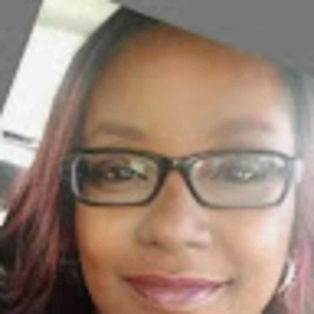 Meet your Posher, Renee